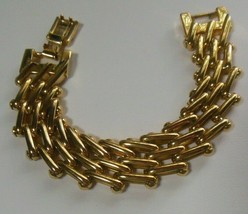 Vintage Signed CAROLEE Gold-tone Chunky Chain Link Bracelet 8&quot; Long - £42.83 GBP