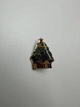Vintage Christmas Tree Presents Lapel Pin 2.7cm BB9 - $8.69 CAD