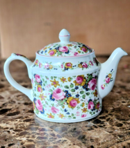 Sadler Earthenware Teapot for Victoria’s Secret England Roses - £27.67 GBP