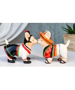 Kissing Mexican Chihuahua Dogs With Sombrero Hat Ceramic Salt And Pepper... - $331.20 MXN