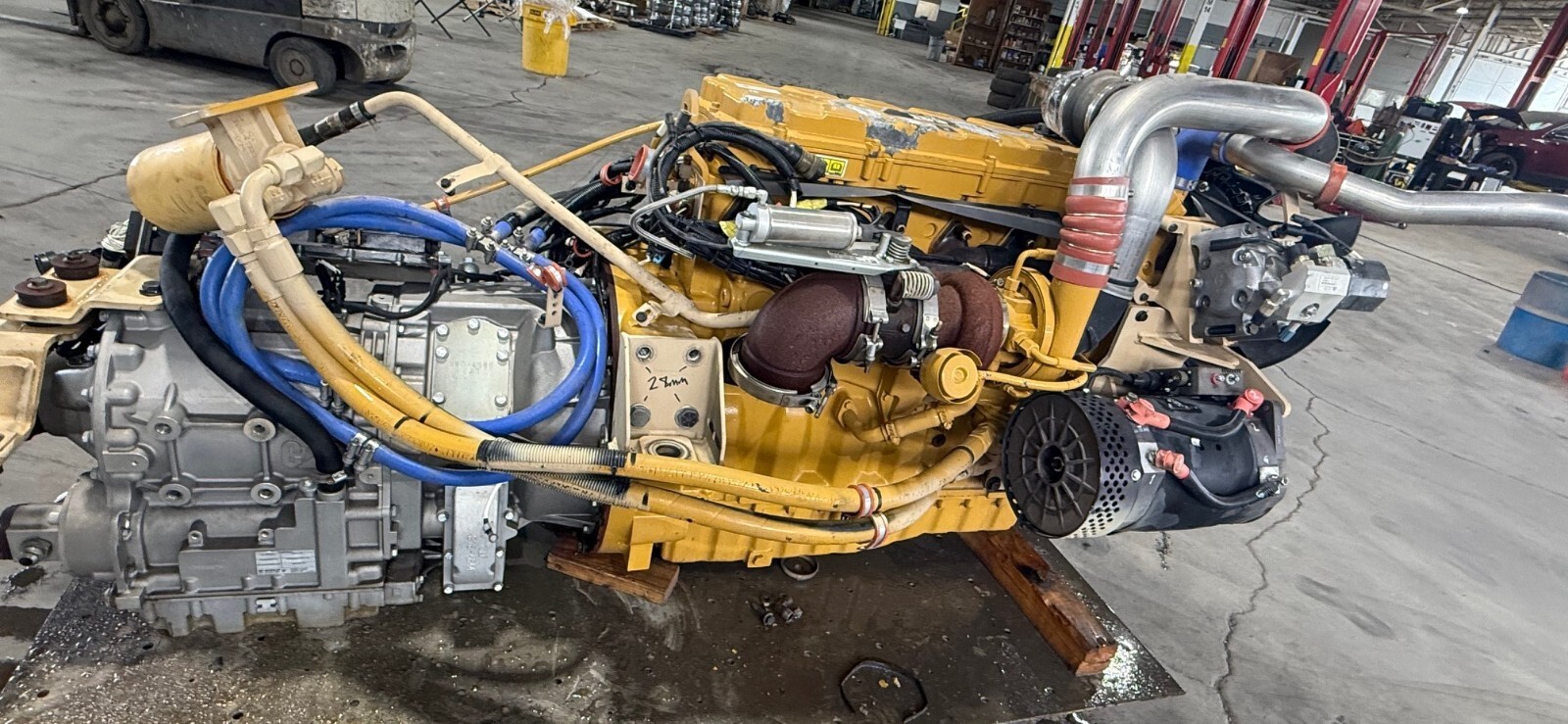 2011 Caterpillar C9 ACERT Diesel Engine LFE01093 # 357-1095 450HP With T... - $27,720.00