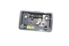 04-10 BMW E60 GLOVE BOX LOCK LATCH E5019 image 10