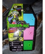 MATTEL Monster High Skulltimate Secrets GHOULIA YELPS Doll Toy HNF81 NEW - €79,35 EUR