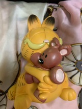 Garfield Retro Piggy Bank - €55,96 EUR