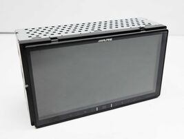 Alpine iLX-W650 Digital Media Receiver w/ Apple CarPlay and Android Auto image 2