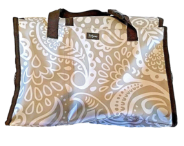 Thirty-One Baby Diaper and Wipes Car Bag Mom&#39;s Taxi No Wear Gray White - $10.94