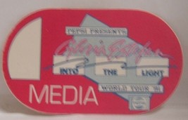 GLORIA ESTEFAN - VINTAGE ORIGINAL CONCERT TOUR CLOTH BACKSTAGE PASS - $185.64 MXN