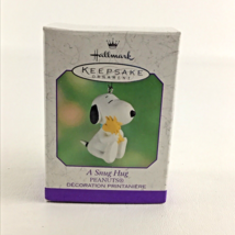 Hallmark Keepsake Christmas Ornament Peanuts Gang A Snug Hug Snoopy Vintage 2000 - £16.49 GBP