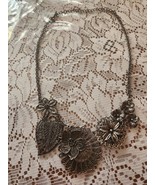 Premier Designs Botanical Flower Leaf Statement Necklace Silver Tone - $22.41 CAD