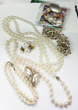 9 vintage mixed pearl plastic and glass bead dangle earrings beaded costume jewe - £6.29 GBP