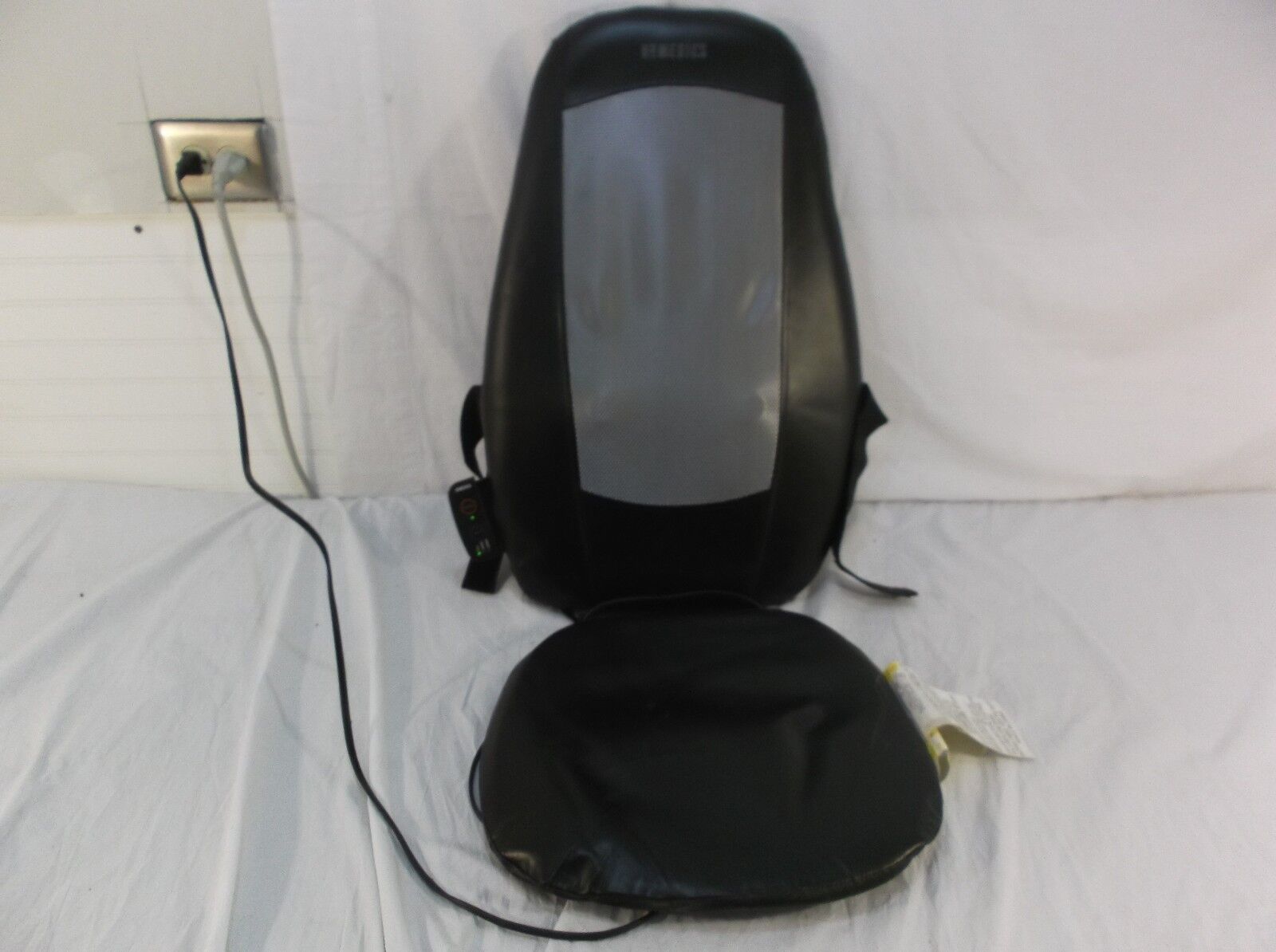 Primary image for Shiatsu Homedics Lumbar Chairs Massage Cushion  Model MCS-100 Black & Silver