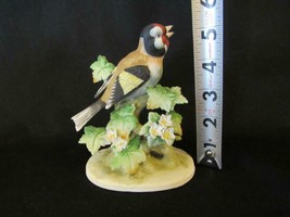 Lefton Baltimore Oriole Bird 5.25" Porcelain Figurine KW465 Japan Label - $9.49