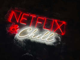 Netflix &amp; Chill | LED Neon Sign - £137.97 GBP+
