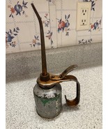 Antique Eagle Thumb Push Oil Can. - $349.93 MXN