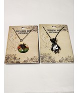 2 Hot Topic Alice in Wonderland Mushroom Rabbit Necklace Pendants - $519.17 MXN