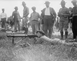 US Marines field testing the Lewis automatic machine gun 1917 Photo Print - £7.02 GBP+