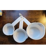 White Set Of 3 Nesting Measuring Cups - $13.52 CAD