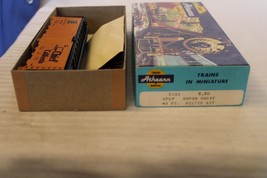 HO Scale Athearn, 40&#39; Reefer Box Car, Santa Fe Super Chief, Orange, #36065 -5023 - £22.07 GBP