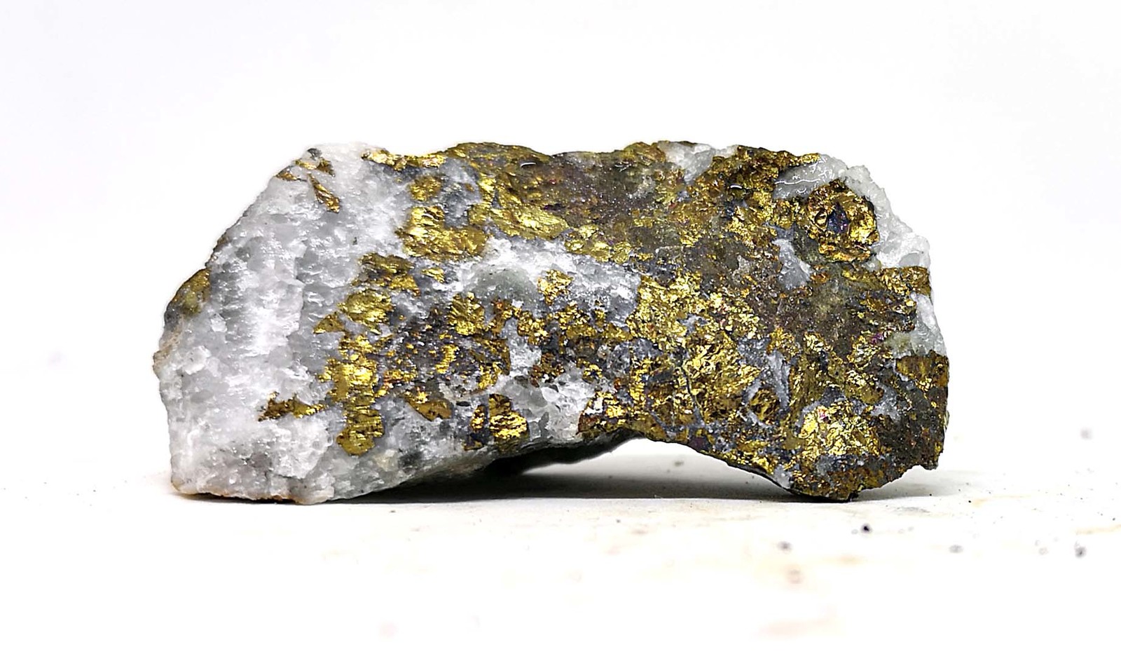 Chalcopyrite rock mineral 5cm - $8.00