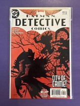 DC Universe Comic Book Series One Batman Detective Comics #805 1st Edition - £4.99 GBP