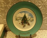 Trimming the Tree 1978 Avon Christmas Plate by Enoch Wedgwood w/ Box - £14.41 GBP