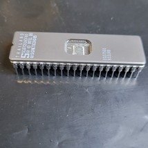 SC87C51ACF40 SIGNETICS MicroController 8-Bit UV EPROM ERASABLE NEW RARE ... - £19.51 GBP