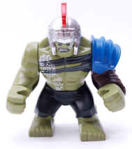 Lego Hulk Minifigure Helmet 76088 MARVEL Thor Ragnarok Arena Clash sh413 - £34.75 GBP