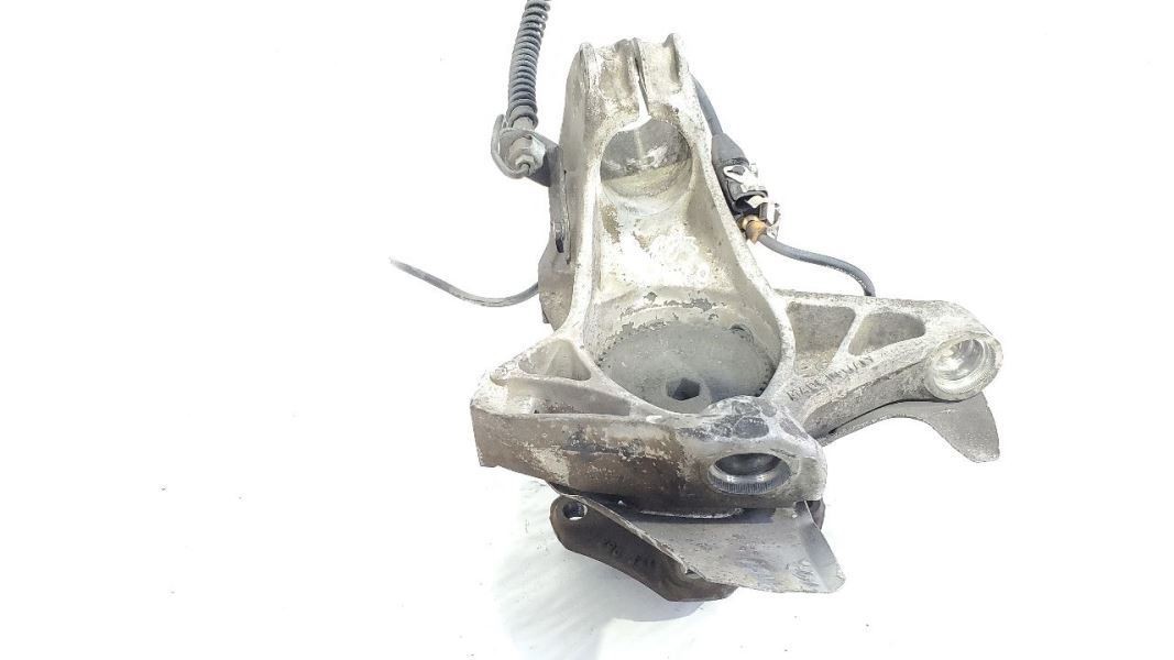 Porsche 911 OEM Left Front Spindle Knuckle 3.4L 6 Cylinder 99634165713  Item image 3