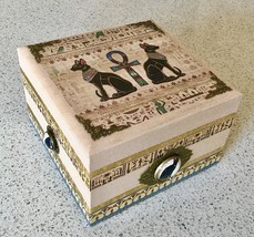 Beige Egyptian Style Wooden Bastet Box - £6.39 GBP