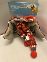 Vibrant Life Hat and Scarf Set Pet Accessories  - $145.48 MXN