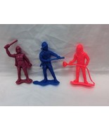 Lot Of (3) Vintage 1960s Hero Plastic Figure Toys 2 1/2&quot; - $220.35 MXN