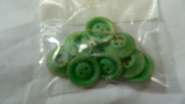VINTAGE GREEN PLASTIC OR CELLUIOD 3/4 INCH DIAMETER BUTTONS x 9  FREE US... - $9.49