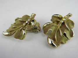 1950&#39;s vintage &quot;BSK&quot; EARINGS gold tone ESTATE SALE clip on - $11.74