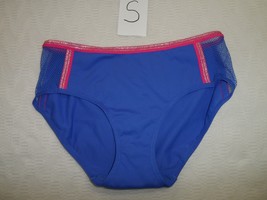 b.tempt&#39;d by Wacoal b.active Boyshort 945210 Dazzle Blue/Fuchsia 5-S-$23 NWOT - £5.55 GBP