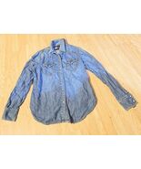 Seven 7 Women&#39;s Small Blue Denim Jean Shirt Long sleeve Button Up - $275.56 MXN