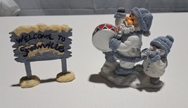 Encore Collectible Snow Buddies Figurine &amp; Village ( Welcome To Snowville ) - £17.72 GBP