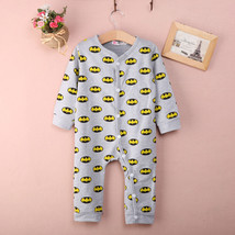 NEW Baby Boys Batman Gray Long Sleeve Romper Jumpsuit Outfit 0-6 Months - £8.71 GBP