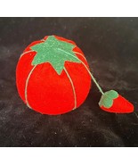 Vintage Tomato Pin Cushion w Attached Strawberry Needle Sharpner - $131.73 MXN