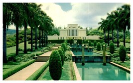 Mormon Temple in Hawaii on Oahu Island Hawaii Postcard - £5.20 GBP