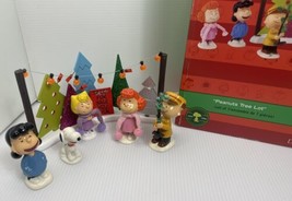 Department 56 Peanuts Tree Lot | Charlie Brown and Friends Dept 56 2012 No Linus - £41.00 GBP