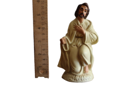 Vtg Christmas Nativity Figurine Paper Mache Composite: Joseph Kneeling 6&quot; - $177.40 MXN