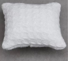 Dollhouse Miniature Sofa Cushion Pillow 1/12 Scale - £2.38 GBP