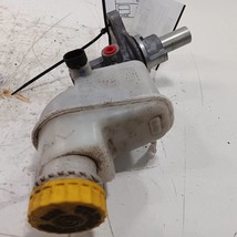 Brake Master Cylinder 2 Door Fits 12-17 FIAT 500 - $32.84