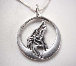 Howling Wolf 925 Sterling Silver Pendant - £20.06 GBP