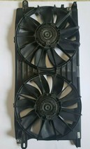 2000-2004 Cadillac DeVille Condenser Radiator Cooling Fan Assembly GM # 25740238 - £58.86 GBP