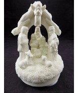Vintage MUSICAL NATIVITY SCENE Rotating Figurine Plays Little Town of Be... - €5,90 EUR