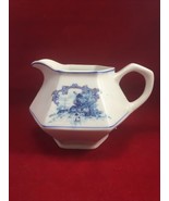 Vintage Creamer With Hexagonal Shape Blue And White F C Co A-21 - $13.43 CAD