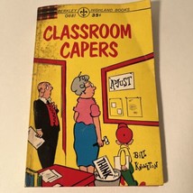 Vintage Classroom Capers Book By Bill Knowlton Berkley Highland 1961 Paperback - £6.00 GBP