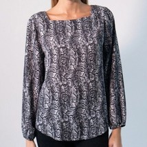Violet + Claire Square Neck Grey Boat Neck Printed Blouse Size Small S NWT - £25.81 GBP