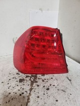 Driver Tail Light Sedan Canada Market Fits 09-11 BMW 323i 694556 - £27.69 GBP